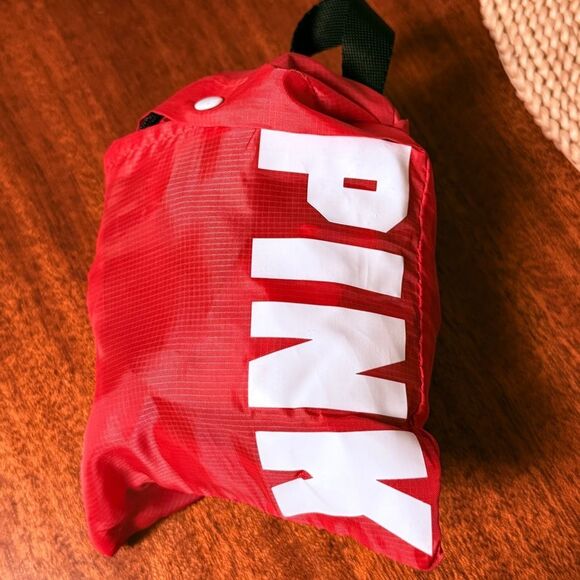 PINK Victoria’s Secret Red White and Black Duffle Bag - Picture 9 of 9